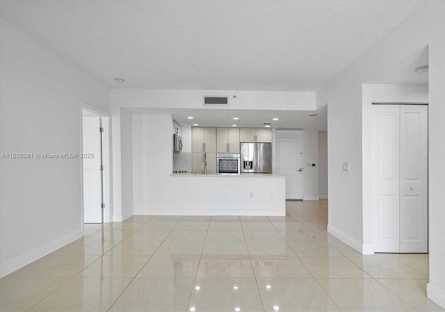 Small Image of 1250 SOUTH MIAMI AVE #2105, Miami Number 17