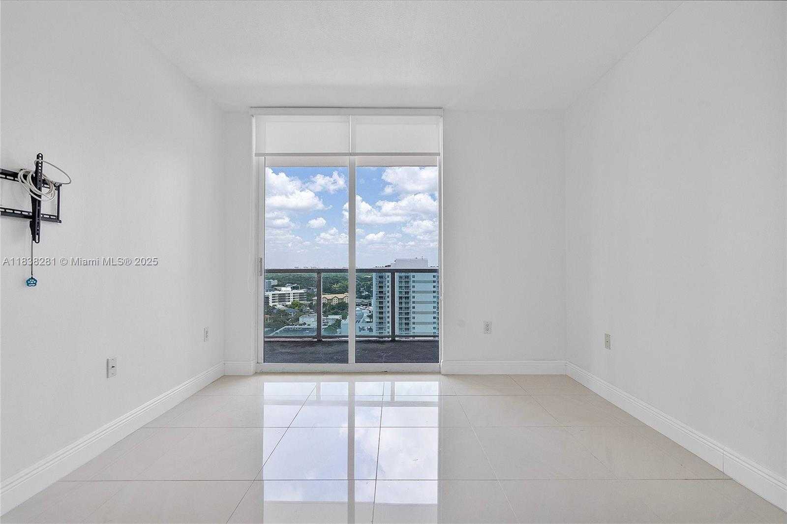 Small Image of 1250 SOUTH MIAMI AVE #2105, Miami Number 22