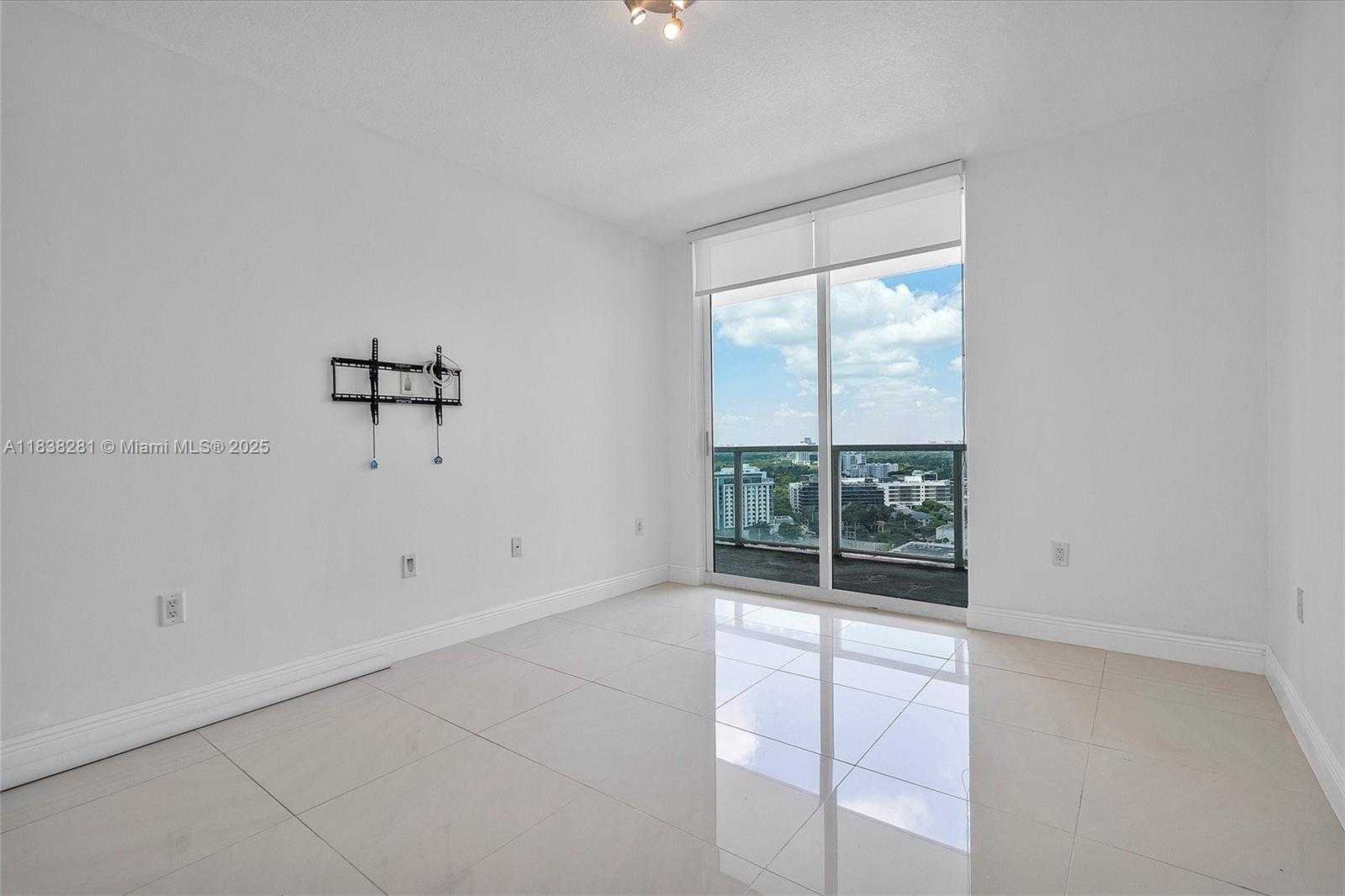 Small Image of 1250 SOUTH MIAMI AVE #2105, Miami Number 23