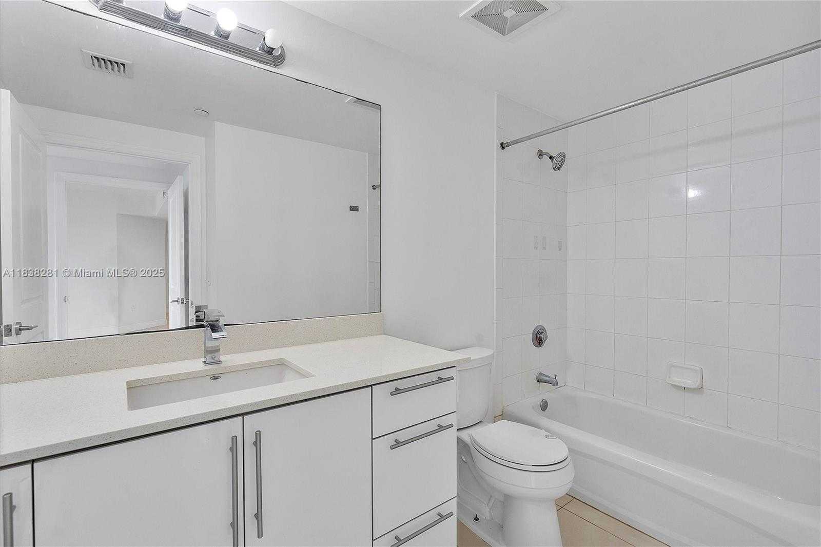 Small Image of 1250 SOUTH MIAMI AVE #2105, Miami Number 27