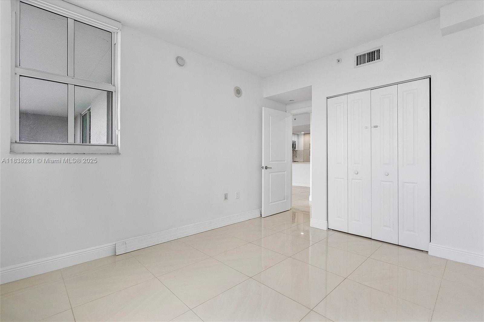 Small Image of 1250 SOUTH MIAMI AVE #2105, Miami Number 32