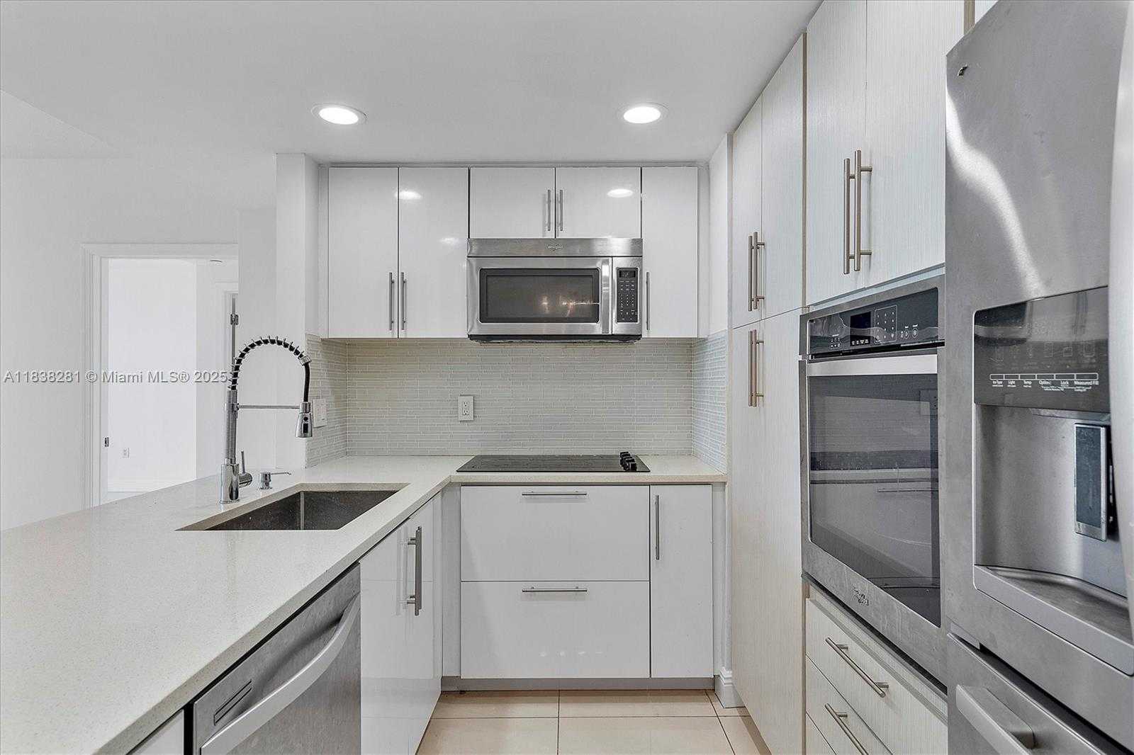 Small Image of 1250 SOUTH MIAMI AVE #2105, Miami Number 5