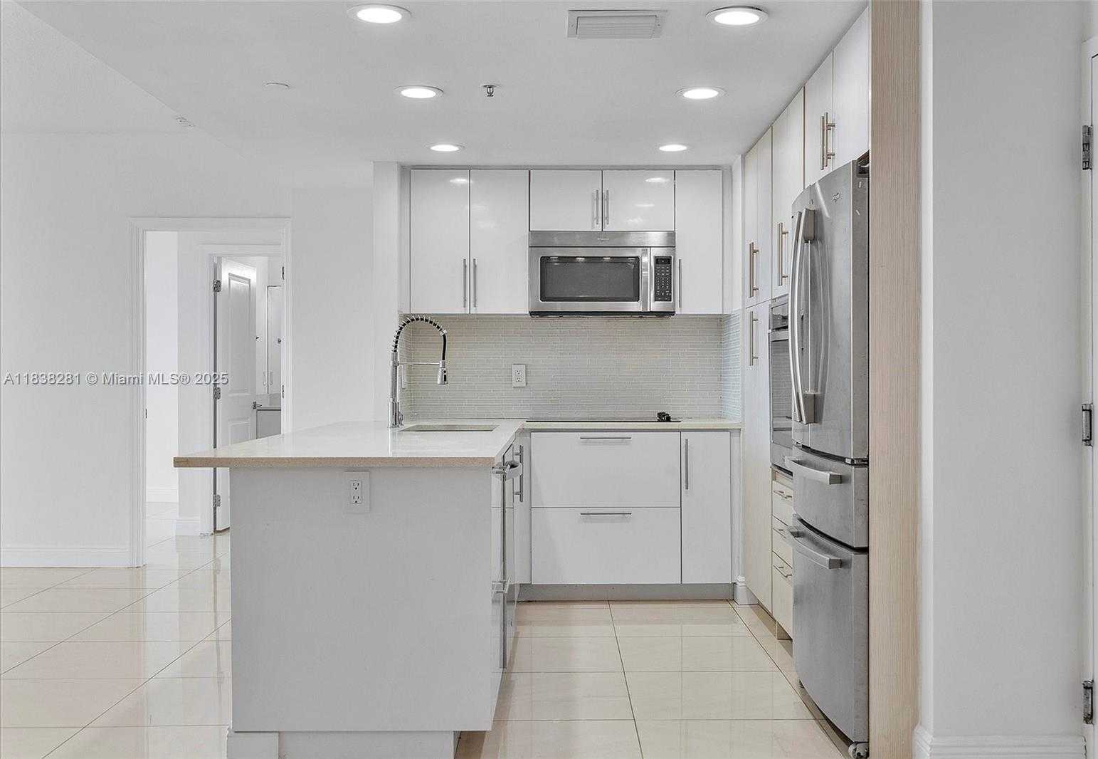 Small Image of 1250 SOUTH MIAMI AVE #2105, Miami Number 9