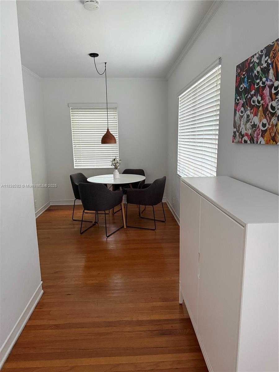 Small Image of 3909 PONCE DE LEON BLVD #2, Coral Gables Number 23
