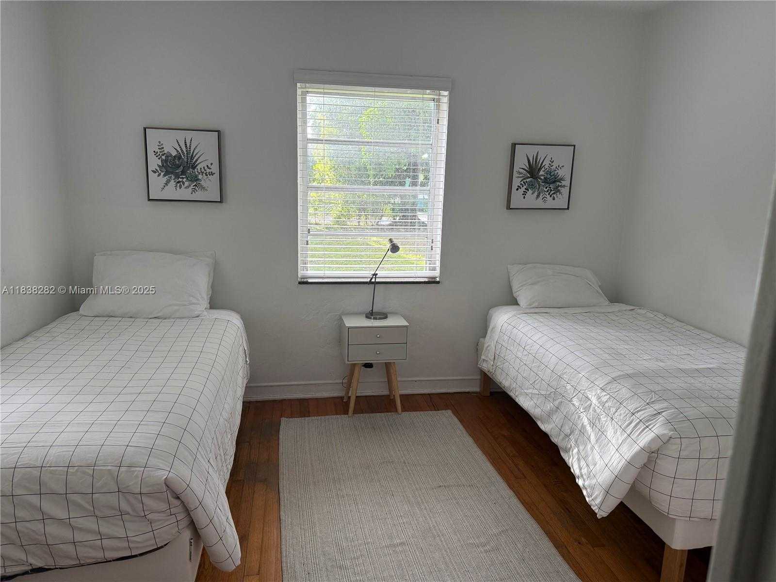 Small Image of 3909 PONCE DE LEON BLVD #2, Coral Gables Number 8