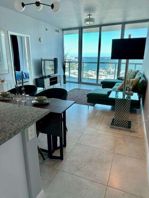Small Image of 888 BISCAYNE BLVD #2702, Miami Number 13