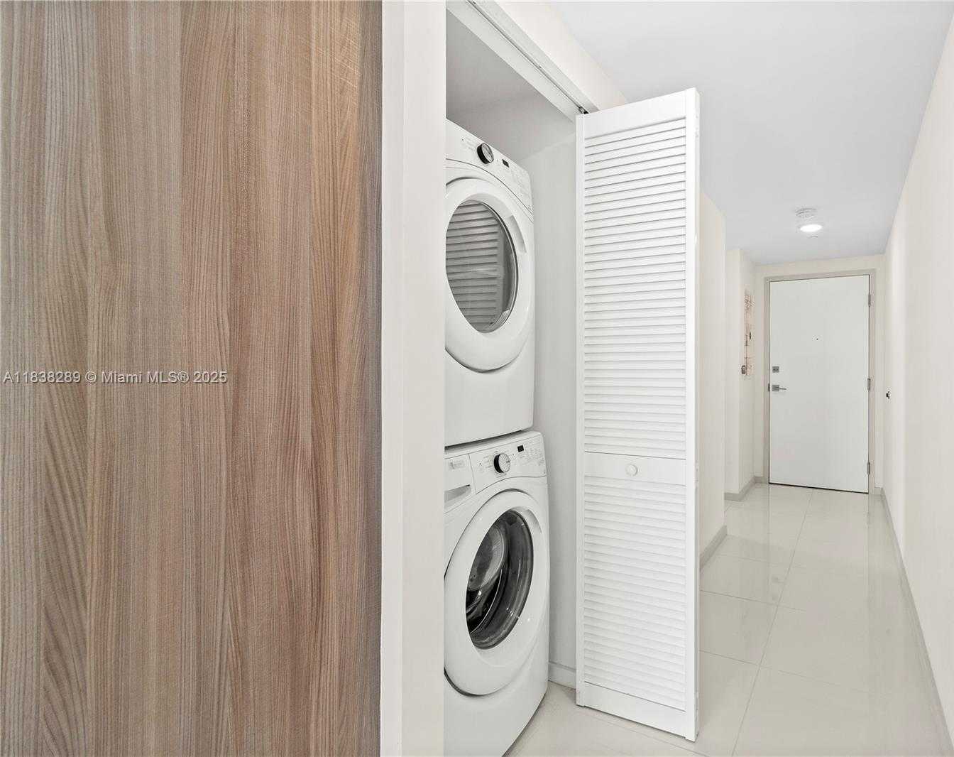 Small Image of 5300 PASEO BLVD #1214, Doral Number 7