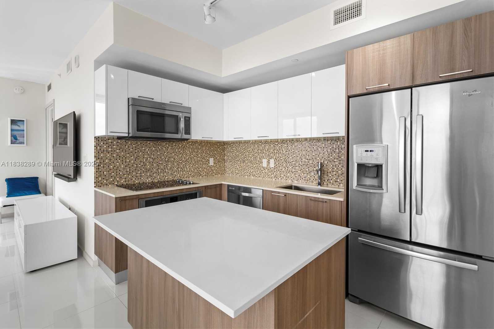 Small Image of 5300 PASEO BLVD #1214, Doral Number 9