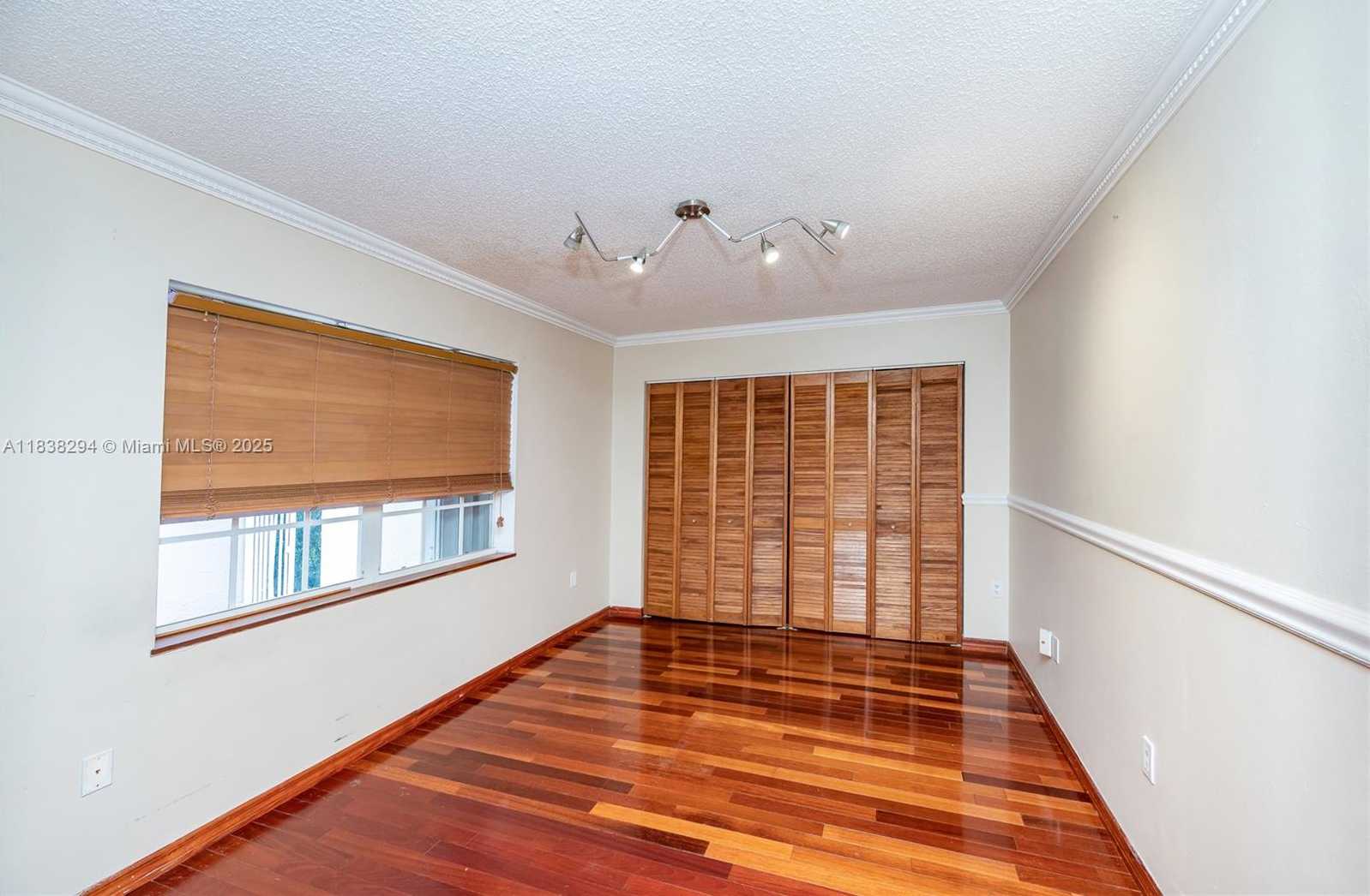Small Image of 4725 NORTH WEST 103RD CT, Doral Number 20