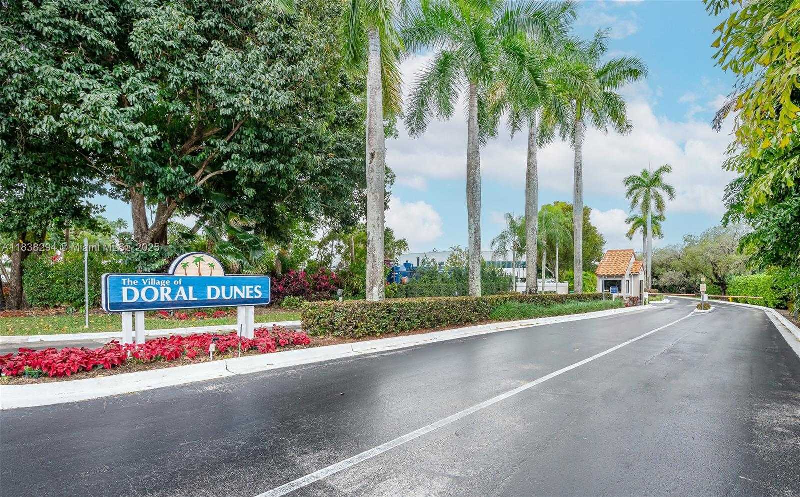 Small Image of 4725 NORTH WEST 103RD CT, Doral Number 31