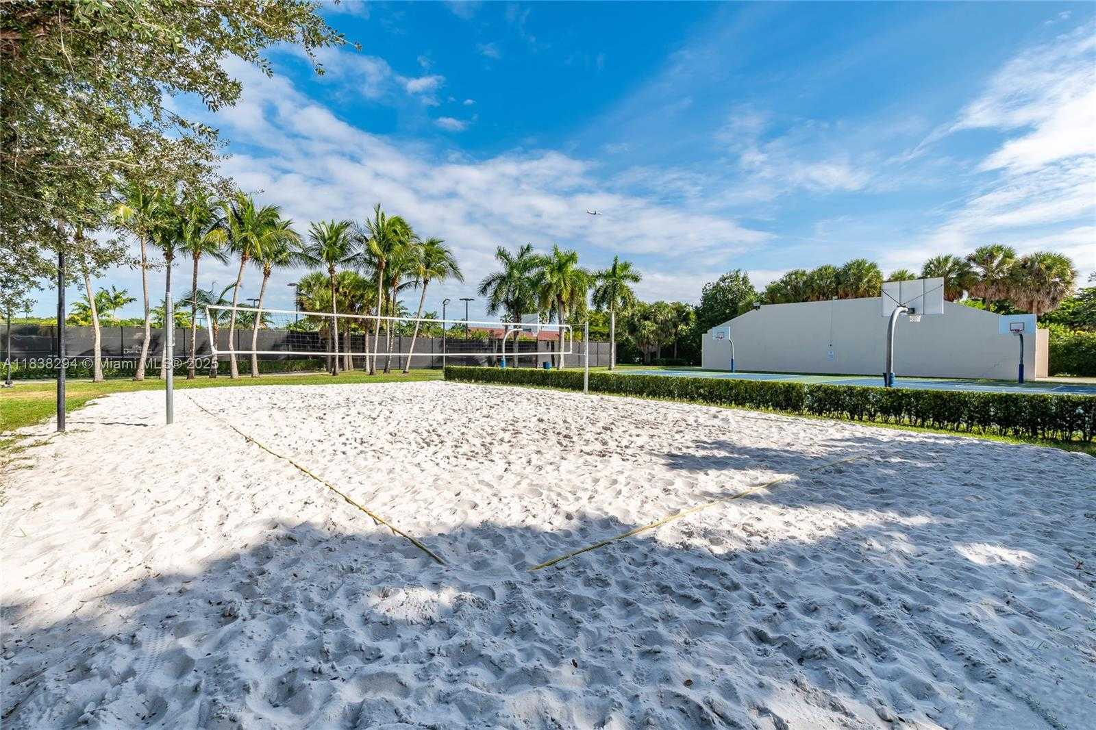 Small Image of 4725 NORTH WEST 103RD CT, Doral Number 42