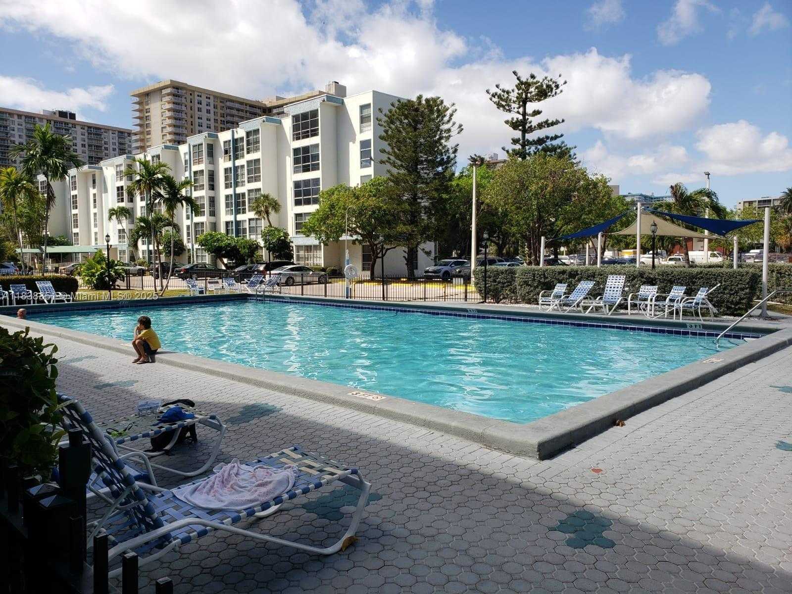 Small Image of 200 177TH #402, Sunny Isles Beach Number 12