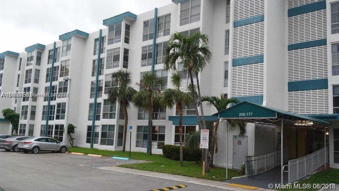 Small Image of 200 177TH #402, Sunny Isles Beach Number 3