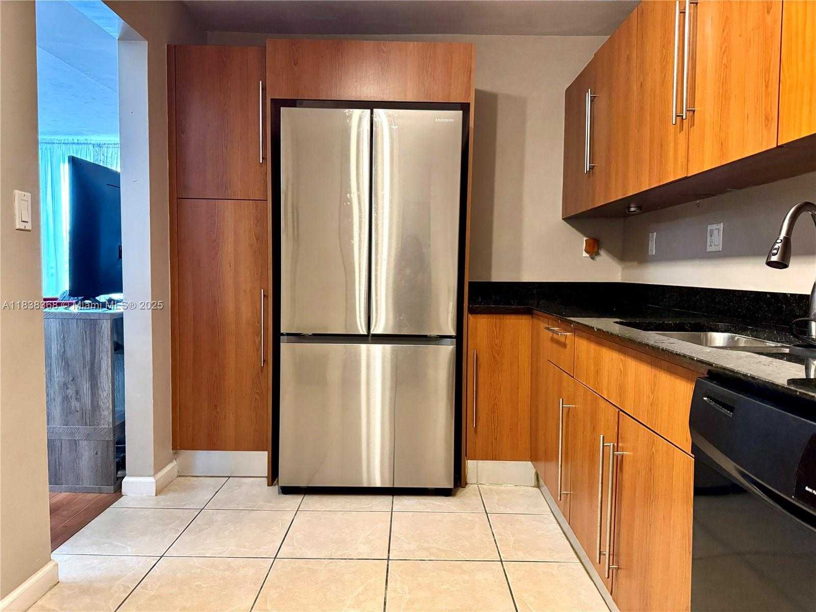 Small Image of 3001 SOUTH OCEAN DR #335, Hollywood Number 10