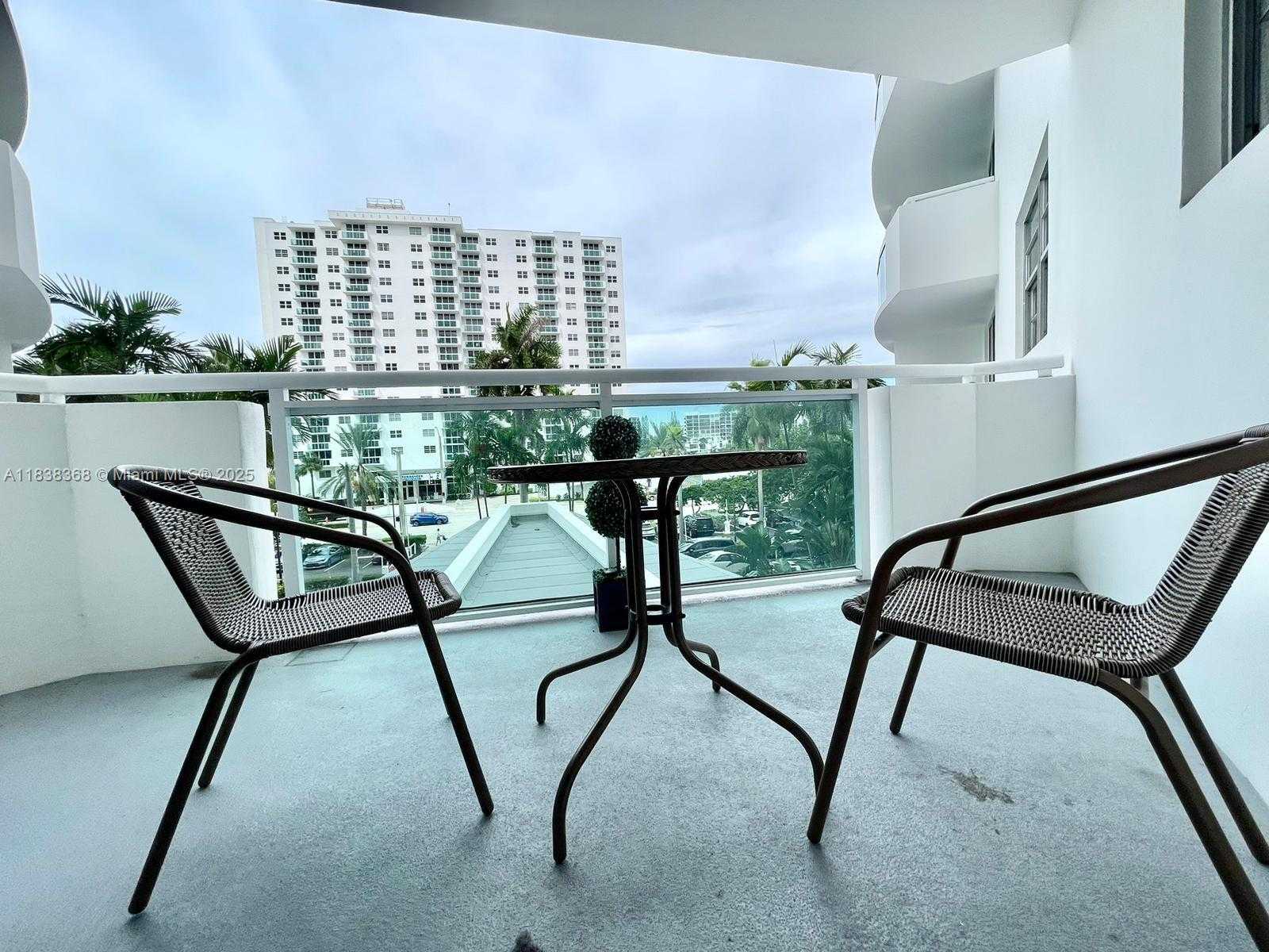Small Image of 3001 SOUTH OCEAN DR #335, Hollywood Number 16