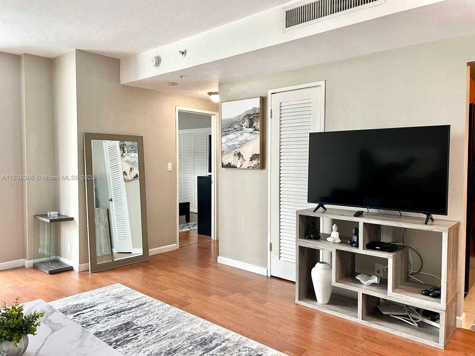 Small Image of 3001 SOUTH OCEAN DR #335, Hollywood Number 20