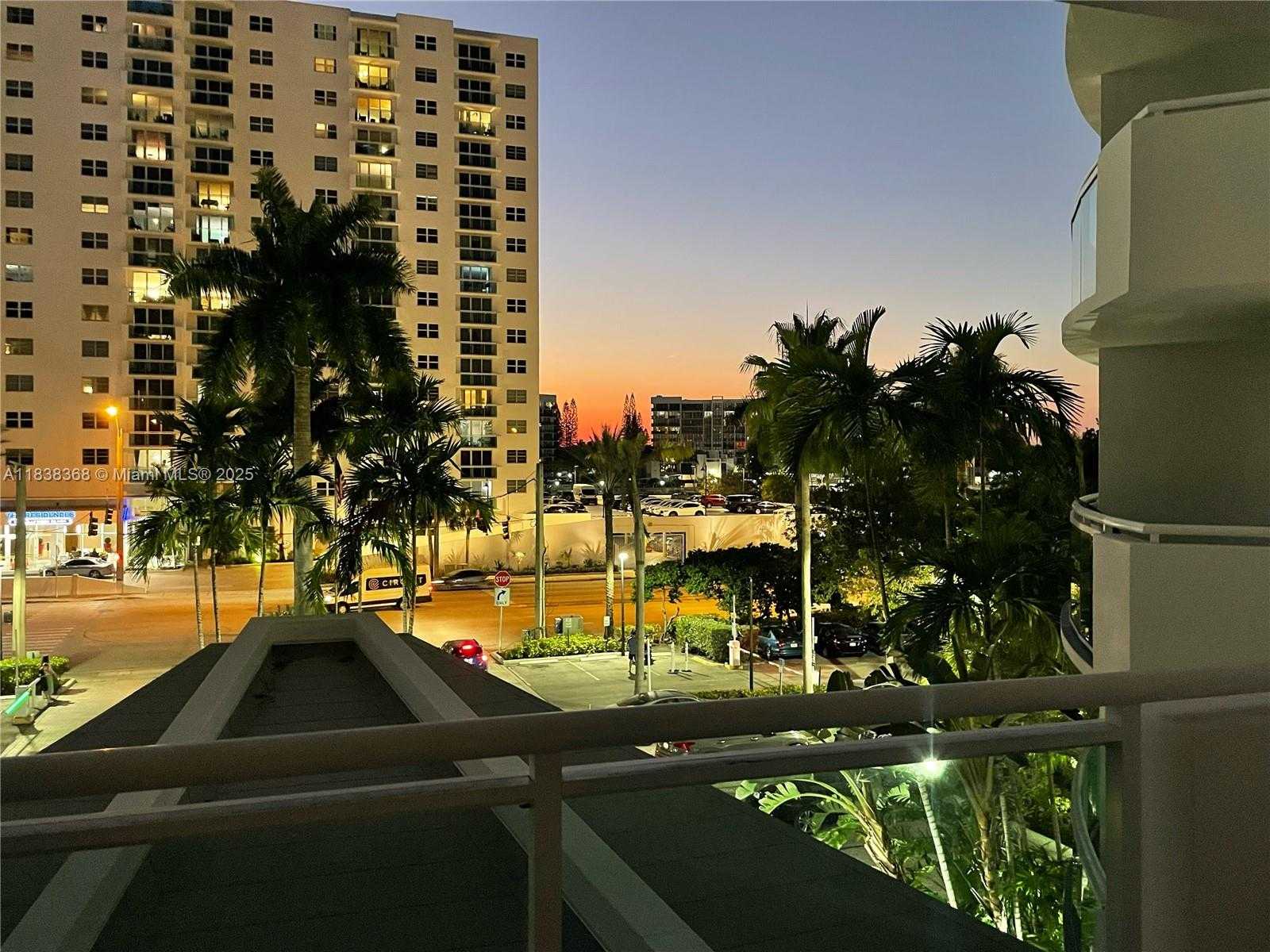 Small Image of 3001 SOUTH OCEAN DR #335, Hollywood Number 35