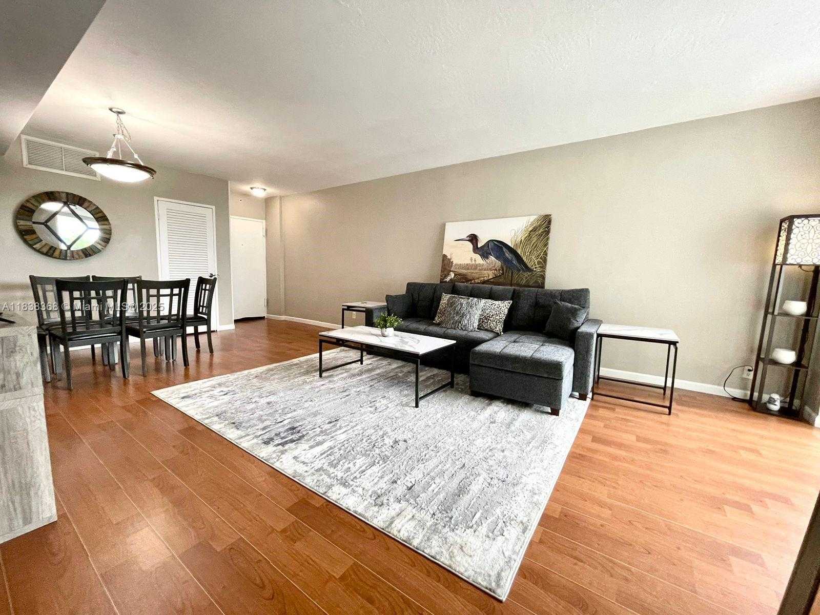 Small Image of 3001 SOUTH OCEAN DR #335, Hollywood Number 9