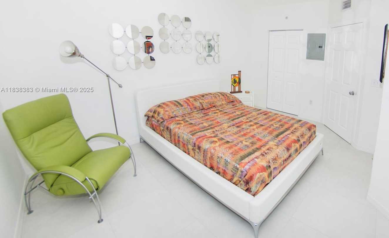 Small Image of 17145 NORTH BAY RD #4402, Sunny Isles Beach Number 15