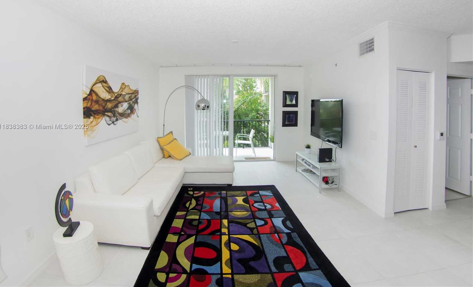 Small Image of 17145 NORTH BAY RD #4402, Sunny Isles Beach Number 2