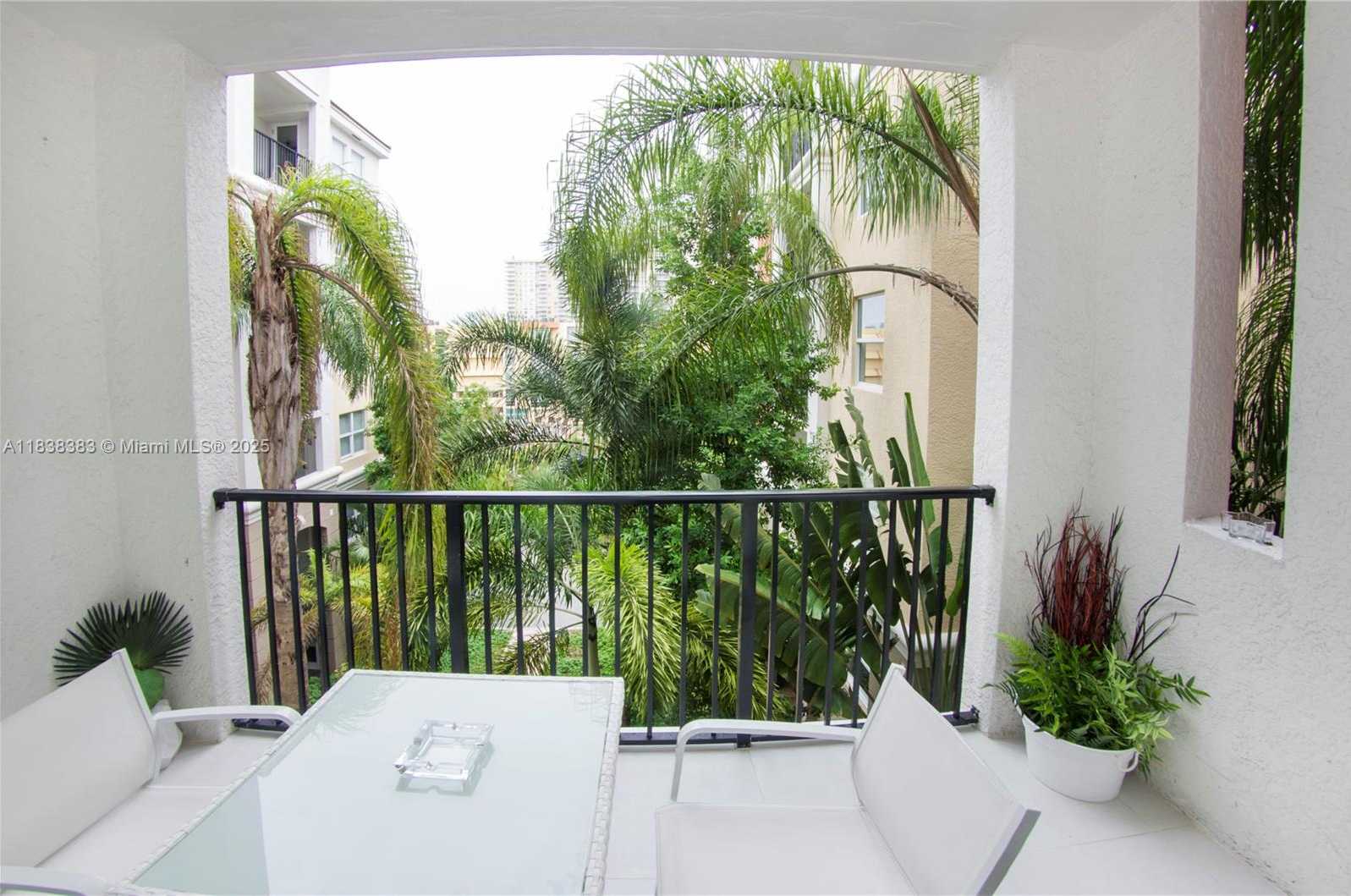 Small Image of 17145 NORTH BAY RD #4402, Sunny Isles Beach Number 24