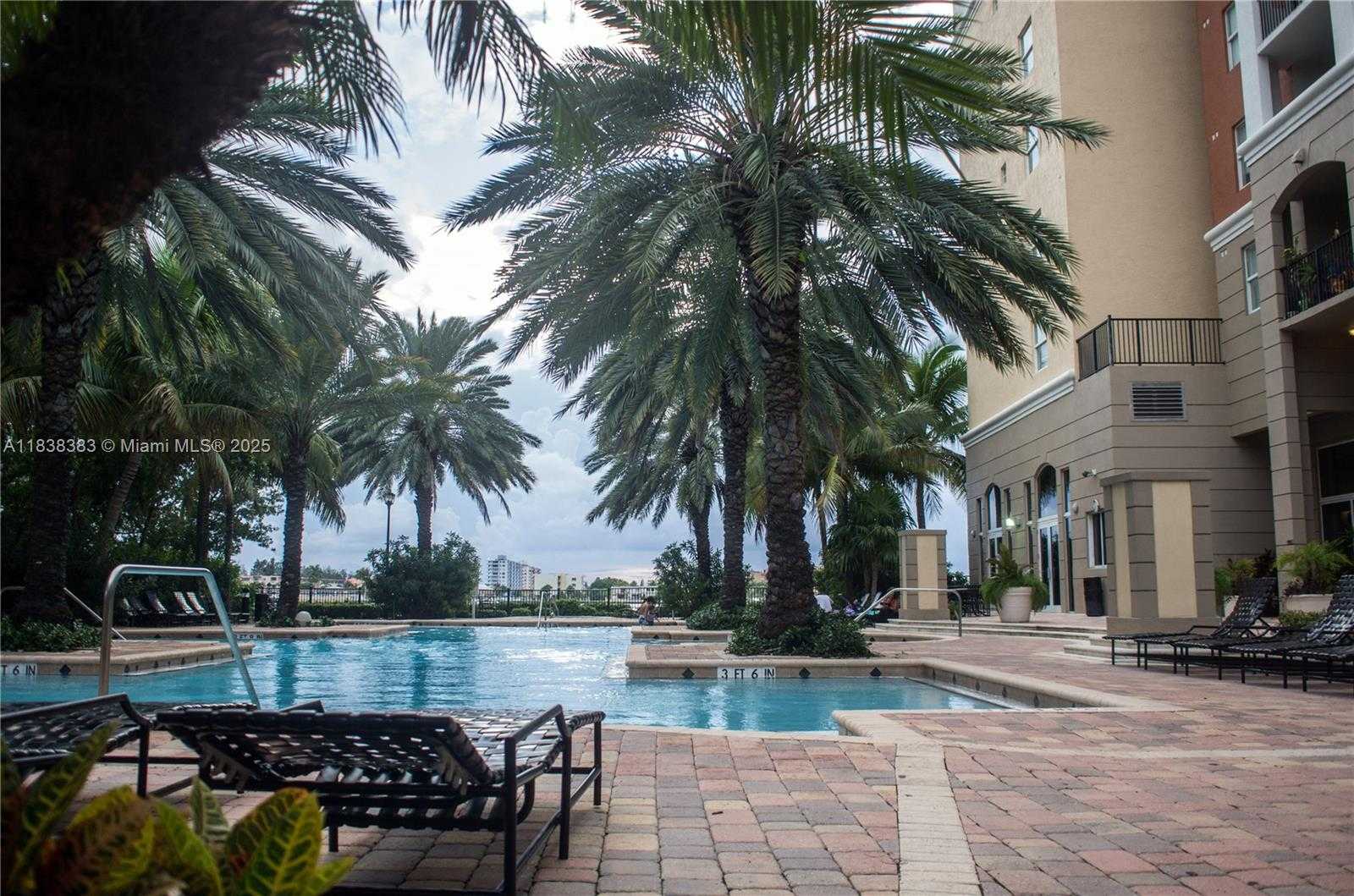 Small Image of 17145 NORTH BAY RD #4402, Sunny Isles Beach Number 32