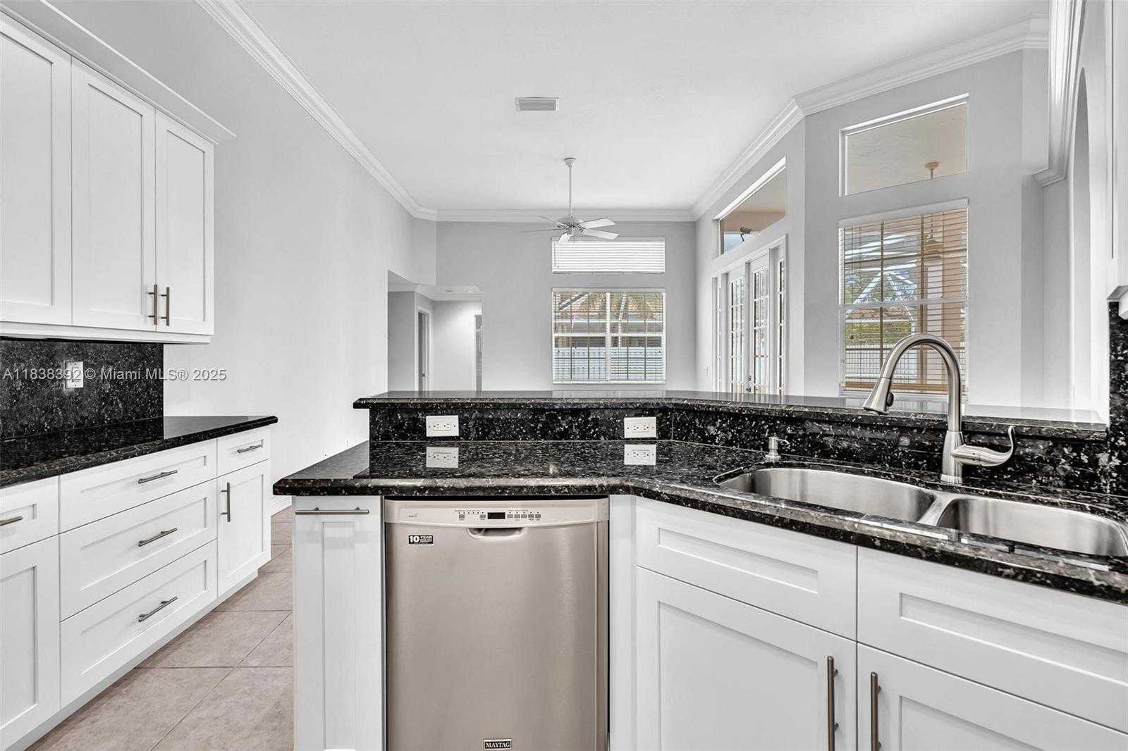 Small Image of 794 LAKE BLVD #794, Weston Number 29