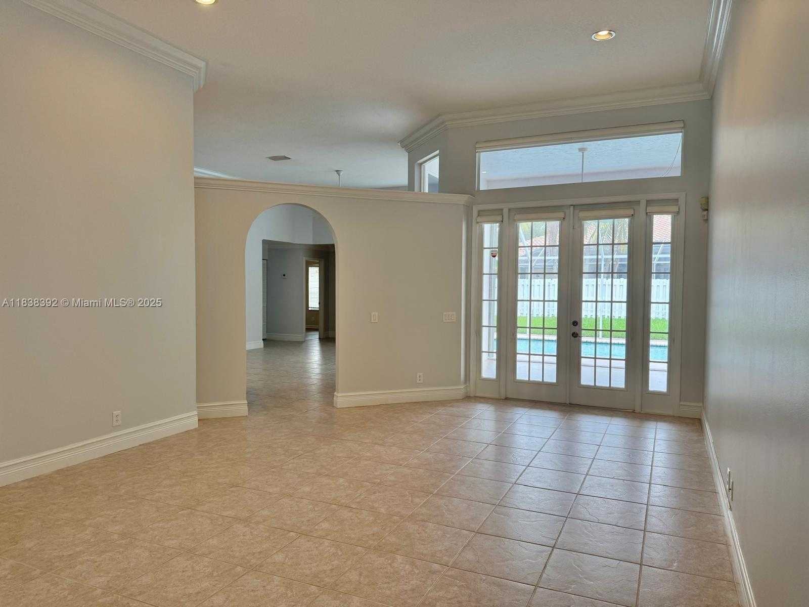 Small Image of 794 LAKE BLVD #794, Weston Number 3