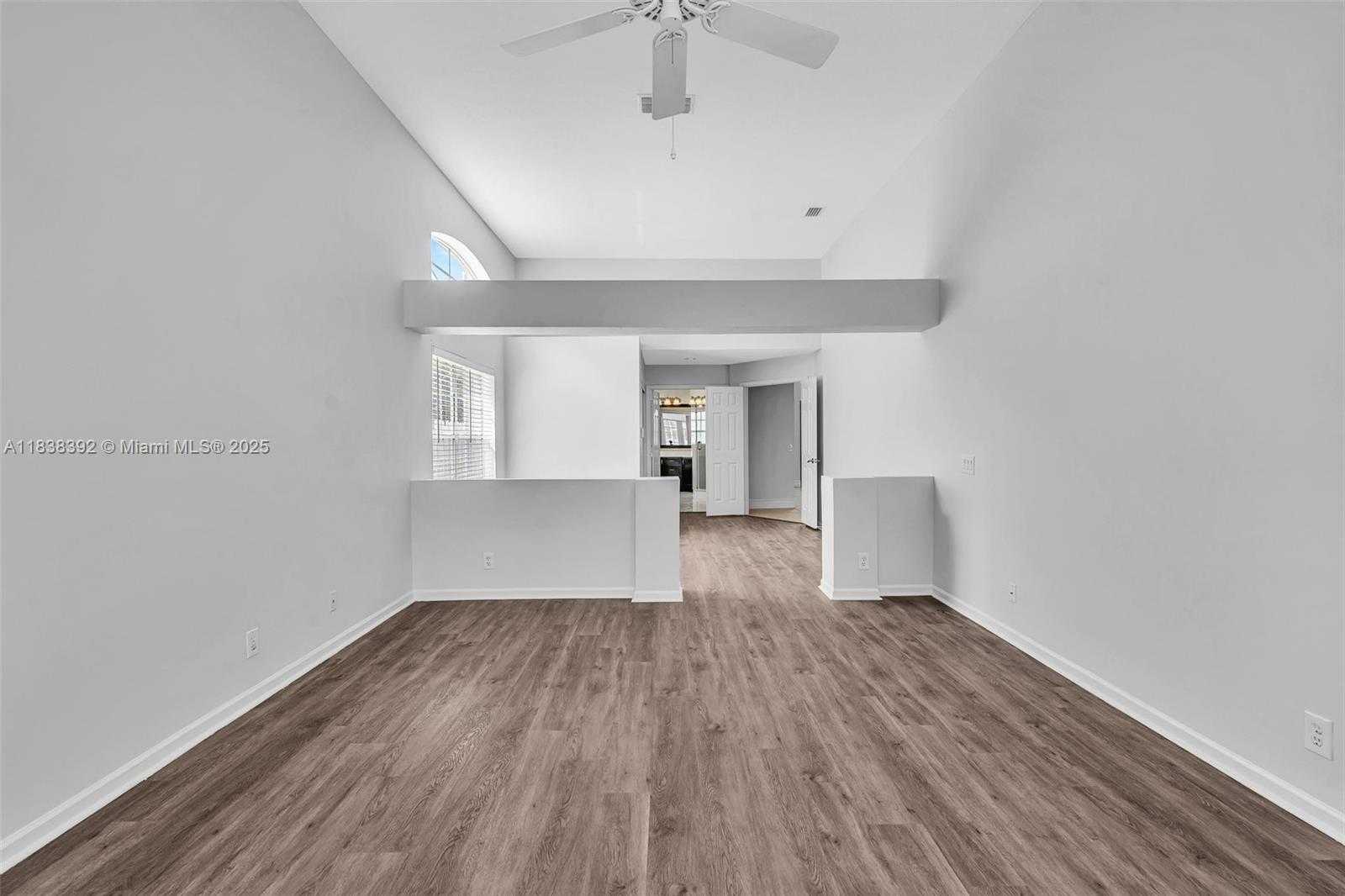 Small Image of 794 LAKE BLVD #794, Weston Number 37