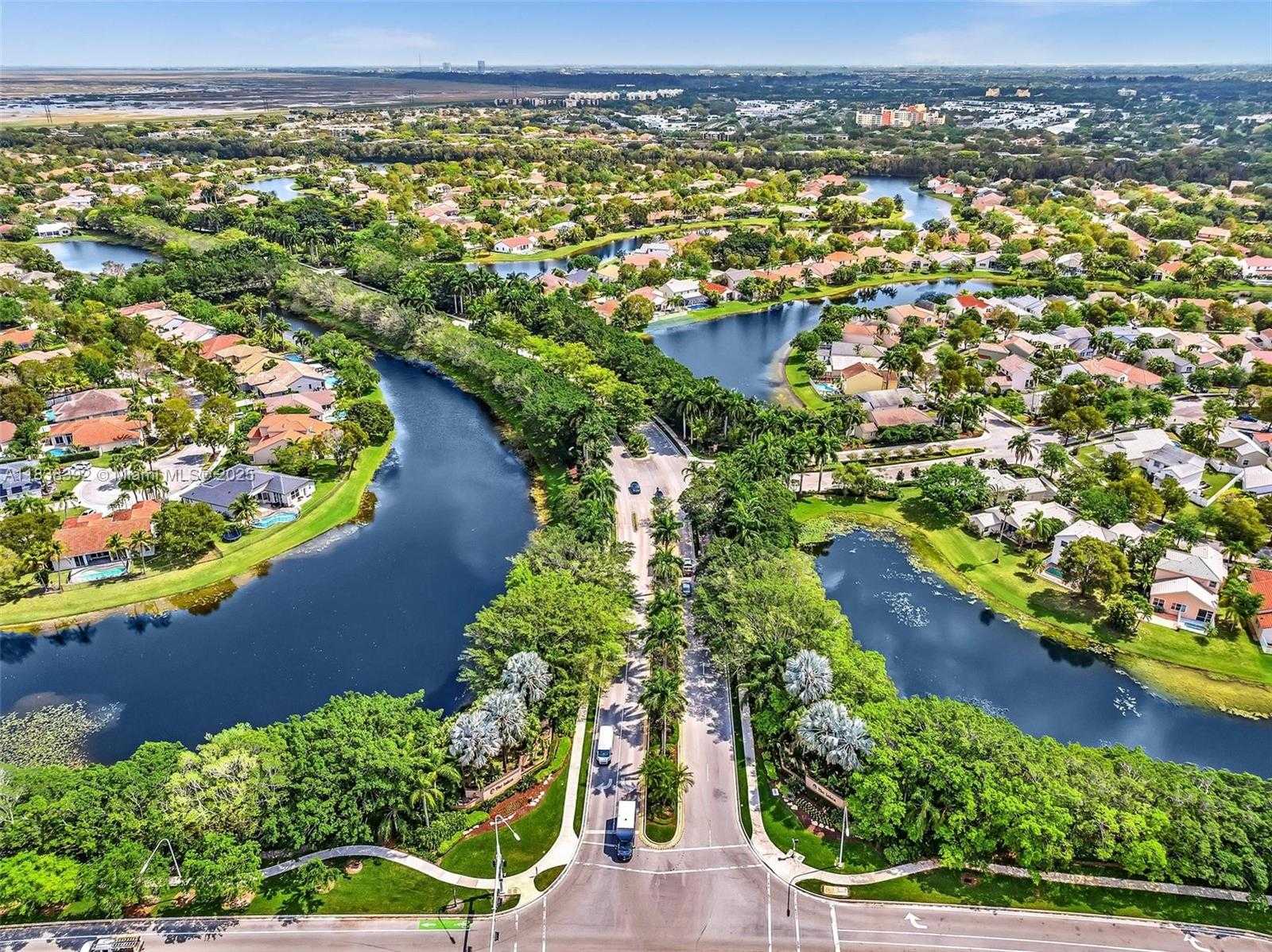 Small Image of 794 LAKE BLVD #794, Weston Number 69