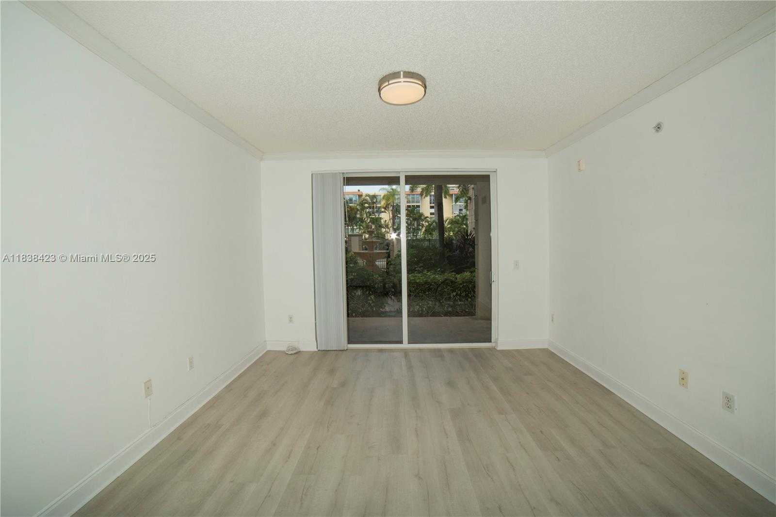 Small Image of 17125 NORTH BAY RD #3101, Sunny Isles Beach Number 11