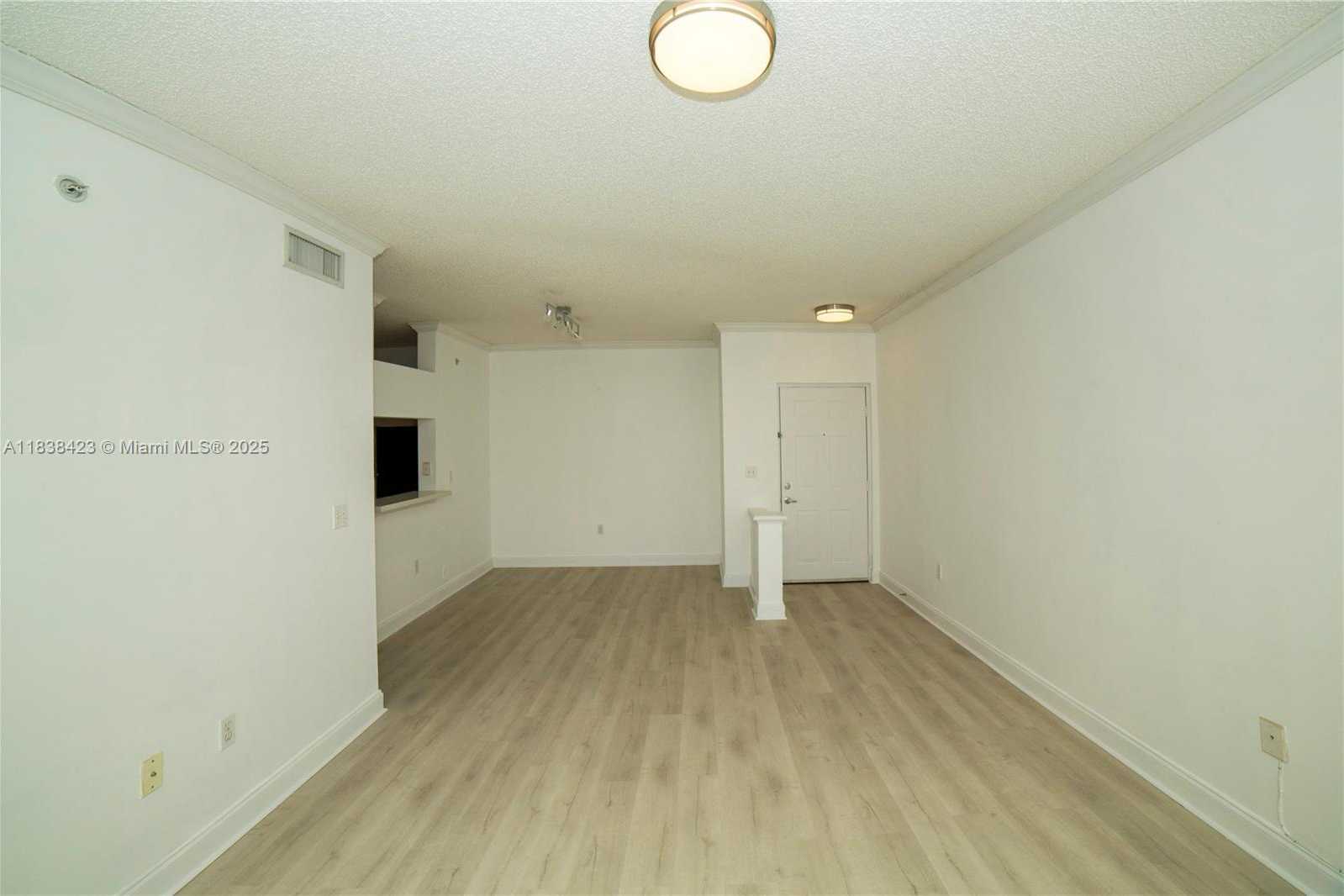 Small Image of 17125 NORTH BAY RD #3101, Sunny Isles Beach Number 14
