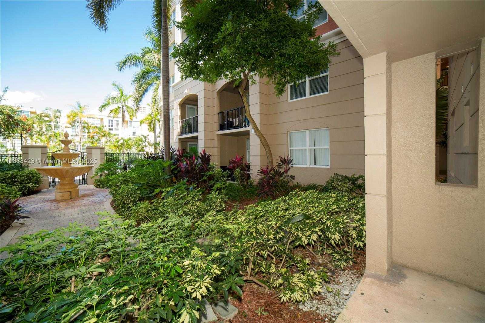 Small Image of 17125 NORTH BAY RD #3101, Sunny Isles Beach Number 27