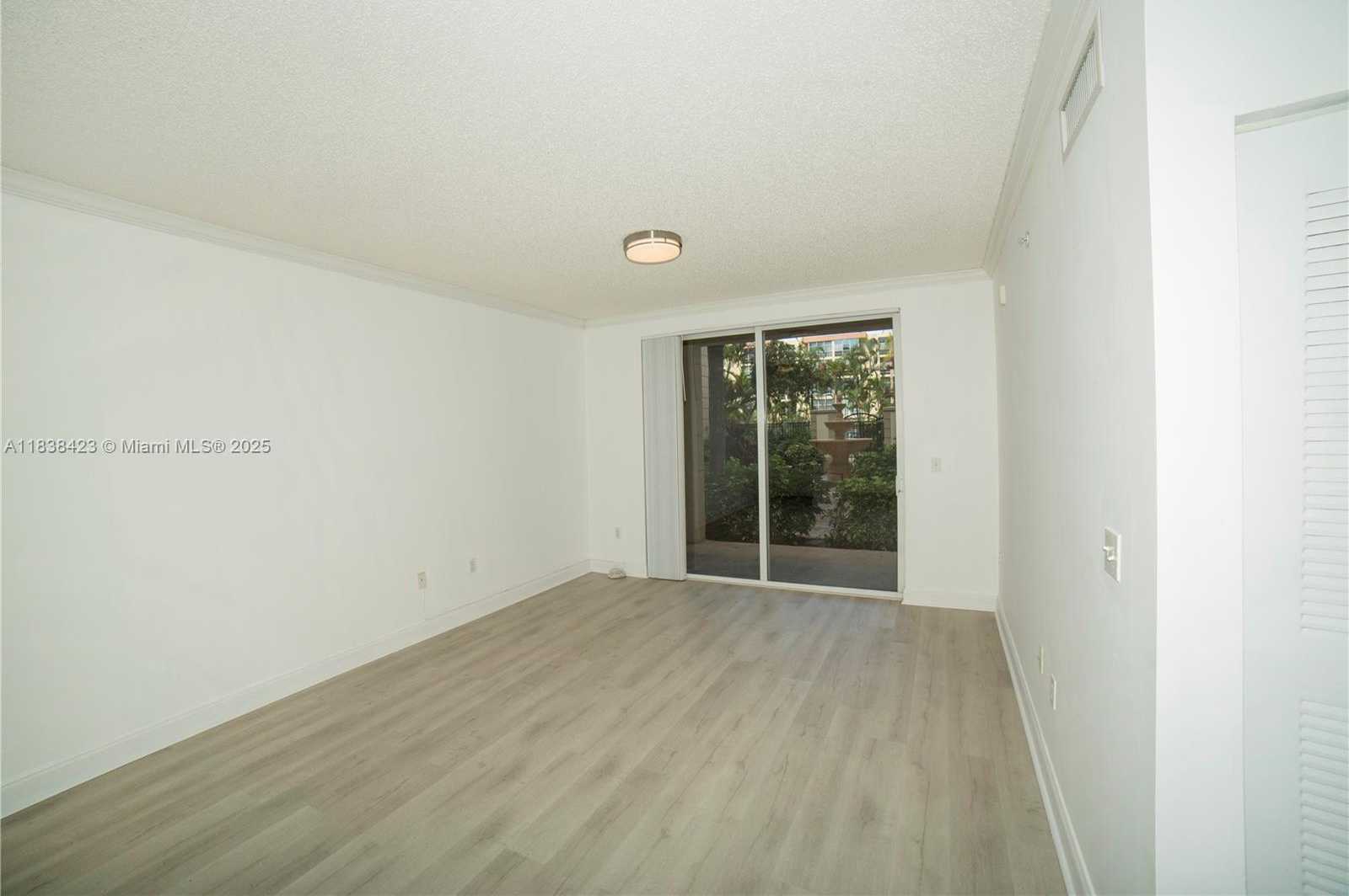 Small Image of 17125 NORTH BAY RD #3101, Sunny Isles Beach Number 9