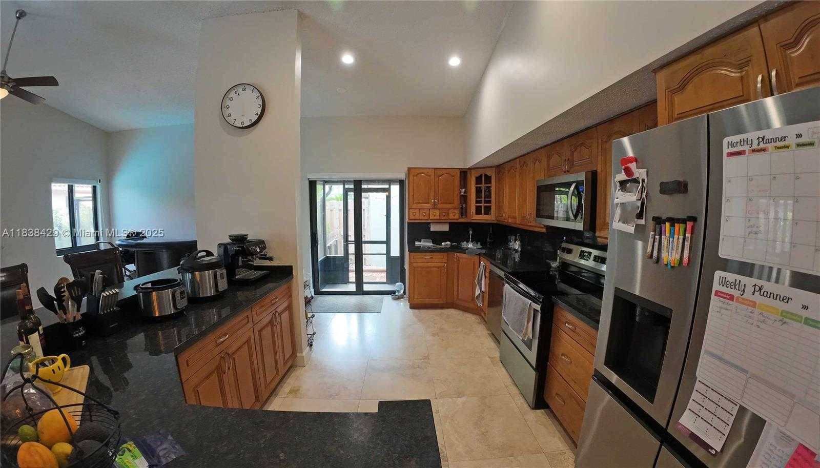Small Image of 14721 SOUTH WEST 113TH LN #14721, Miami Number 10