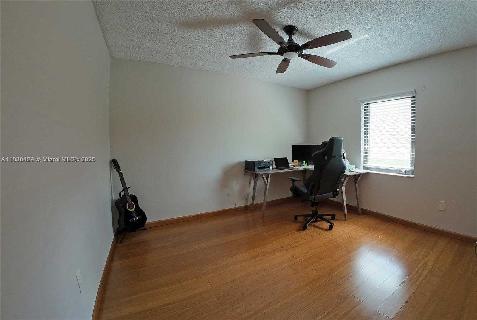 Small Image of 14721 SOUTH WEST 113TH LN #14721, Miami Number 19