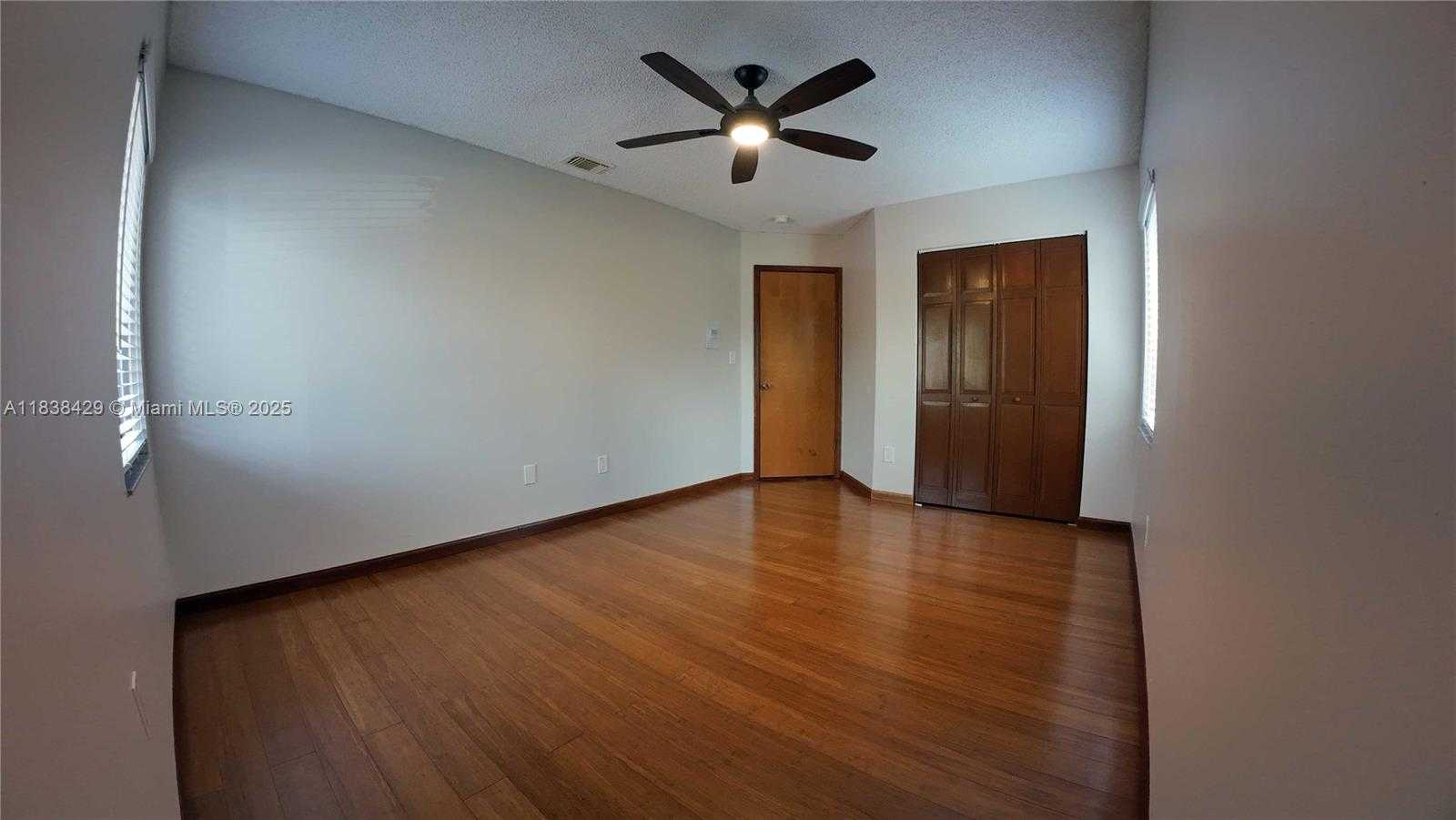 Small Image of 14721 SOUTH WEST 113TH LN #14721, Miami Number 20
