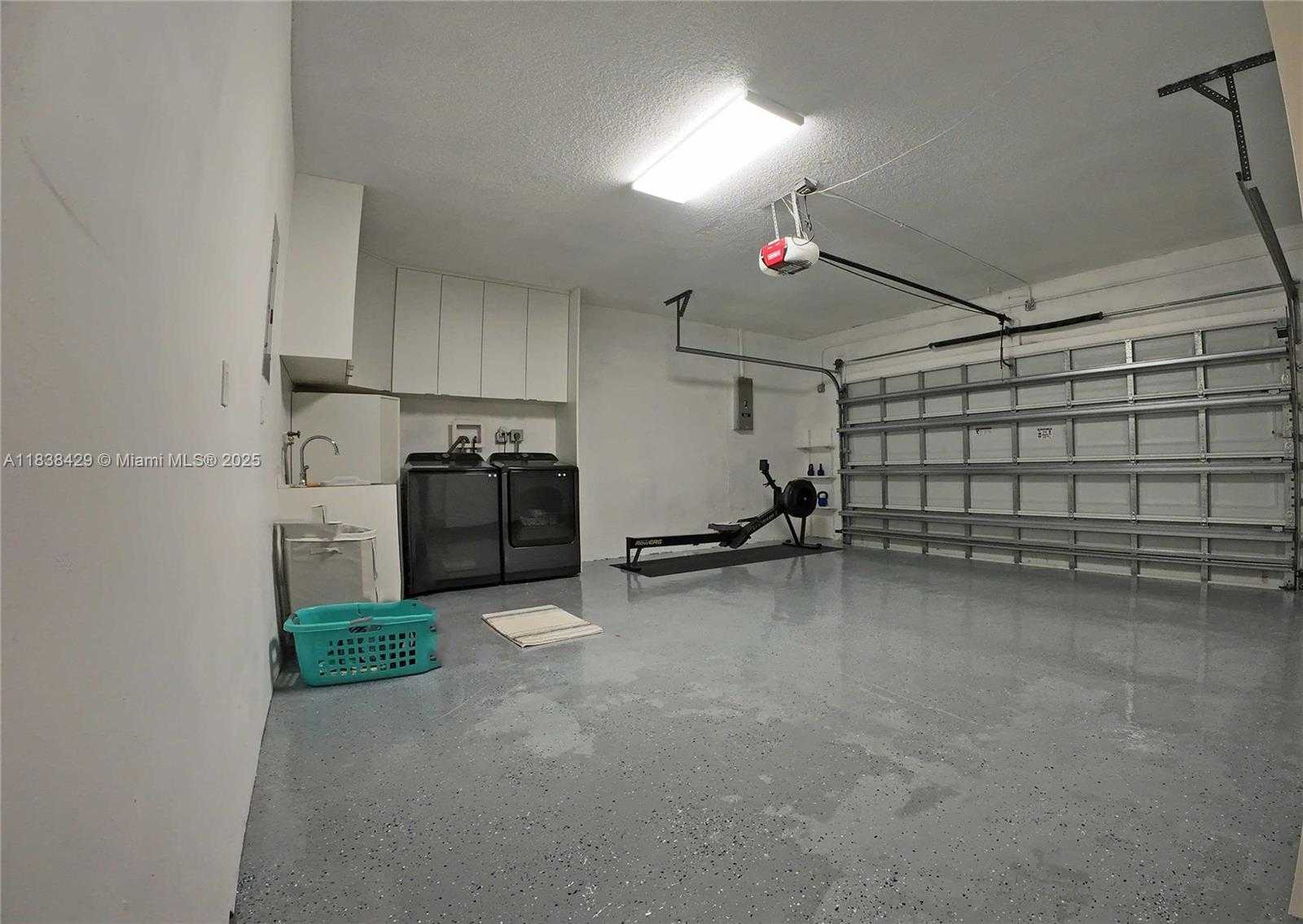 Small Image of 14721 SOUTH WEST 113TH LN #14721, Miami Number 22
