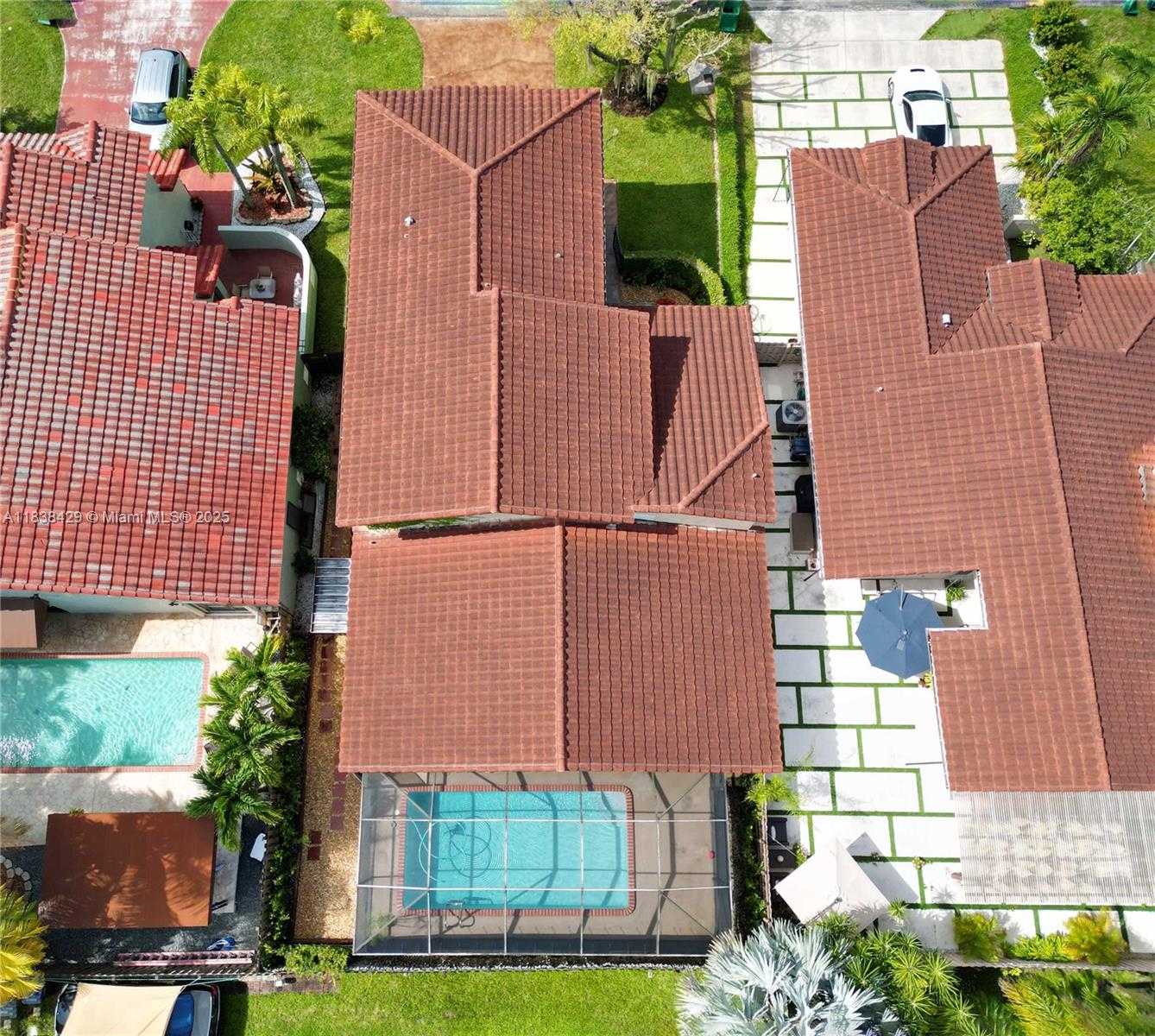 Small Image of 14721 SOUTH WEST 113TH LN #14721, Miami Number 3