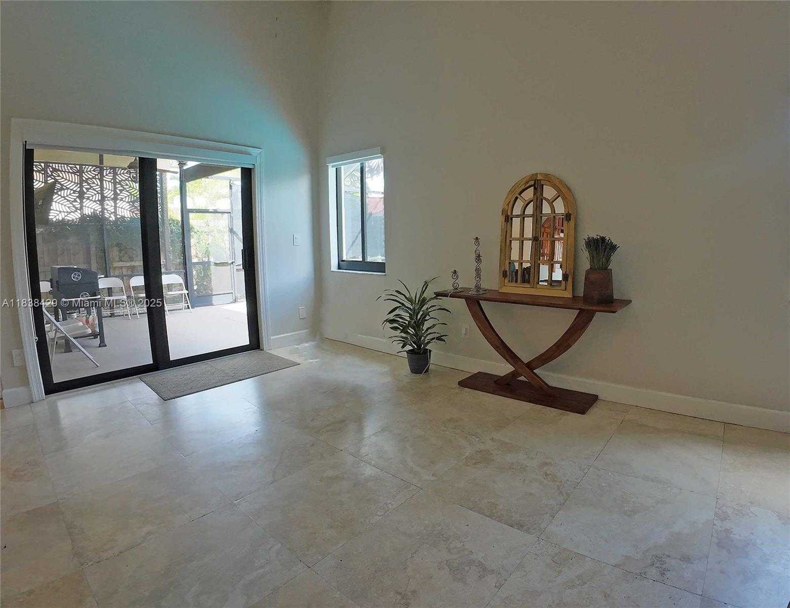 Small Image of 14721 SOUTH WEST 113TH LN #14721, Miami Number 9