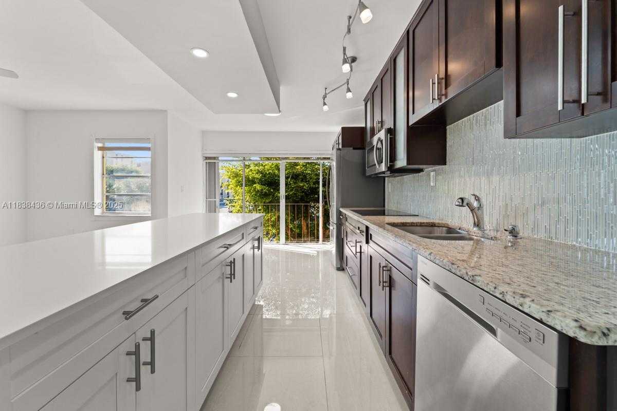 Small Image of 9370 WEST FLAGLER ST #208B, Miami Number 4