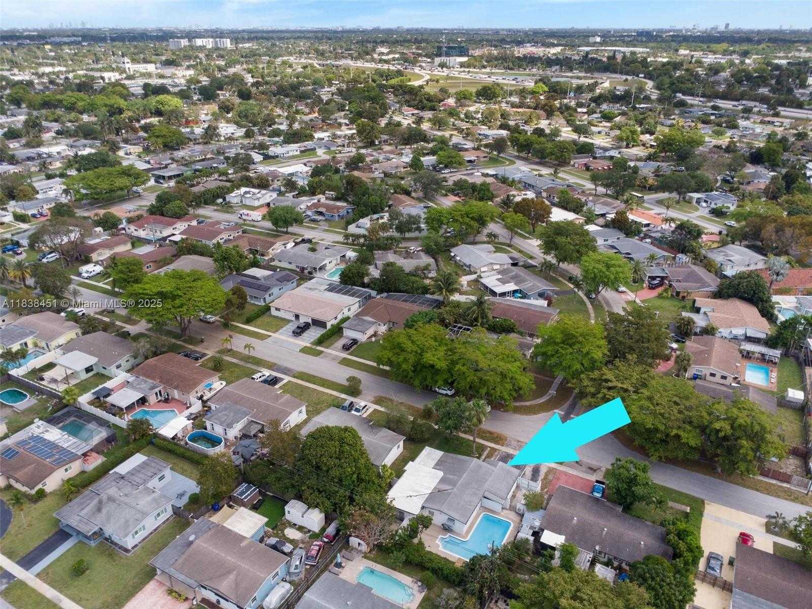 Small Image of 700 SOUTH WEST 67TH AVE #A, Pembroke Pines Number 35