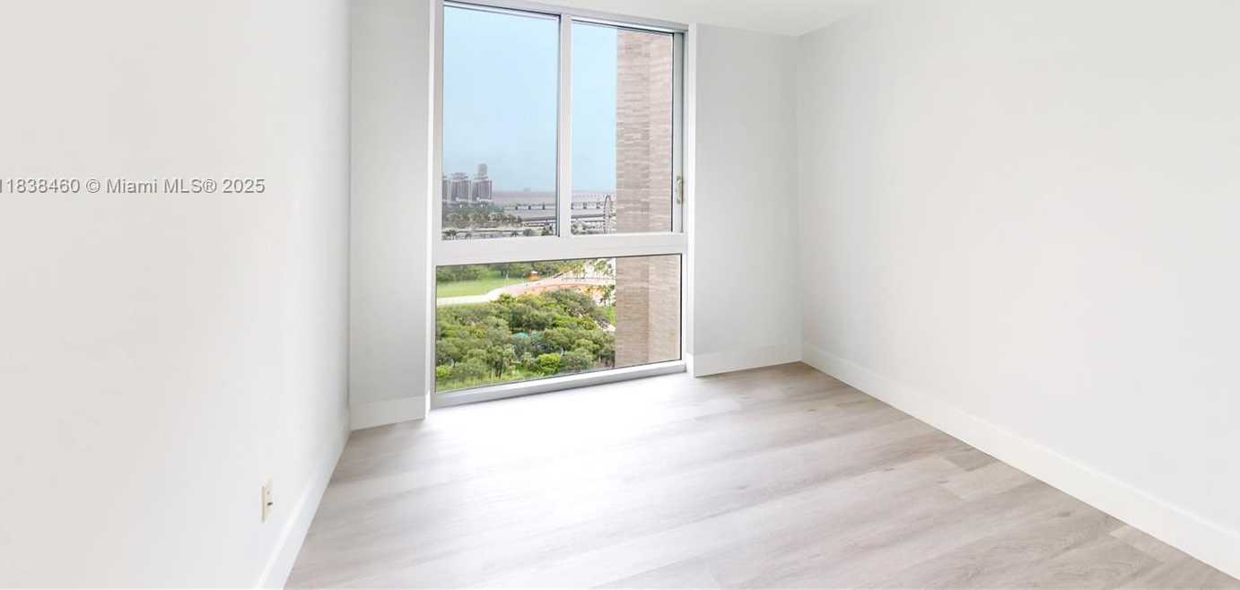 Small Image of 325 SOUTH BISCAYNE BLVD #2226, Miami Number 13