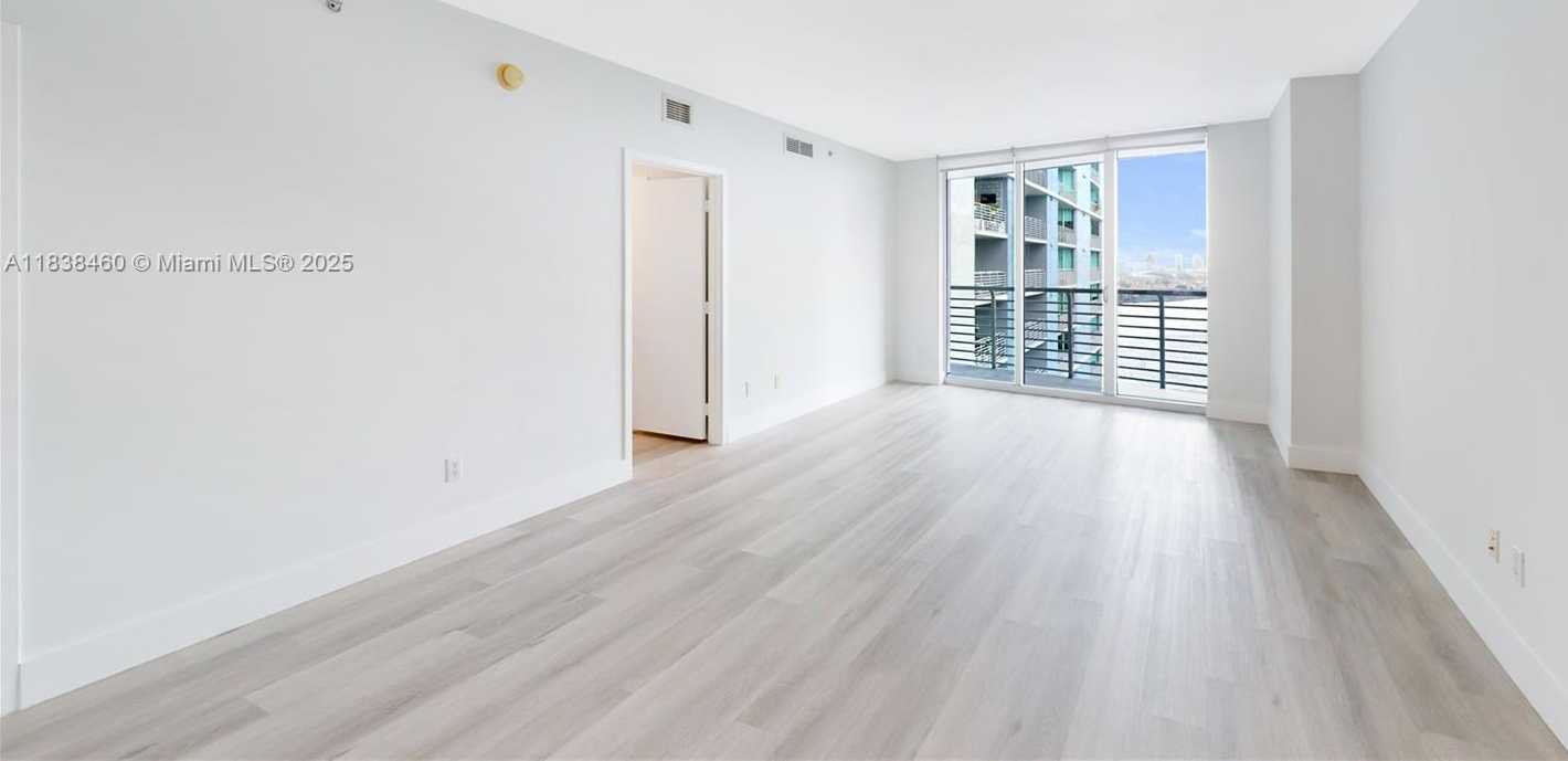 Small Image of 325 SOUTH BISCAYNE BLVD #2226, Miami Number 2