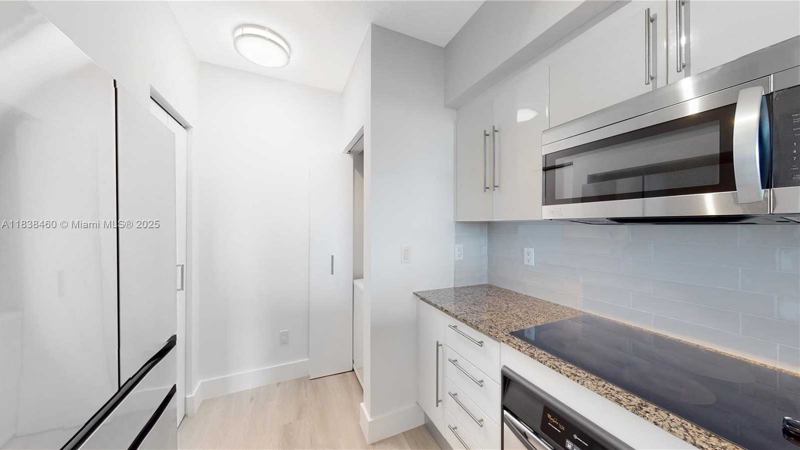 Small Image of 325 SOUTH BISCAYNE BLVD #2226, Miami Number 6