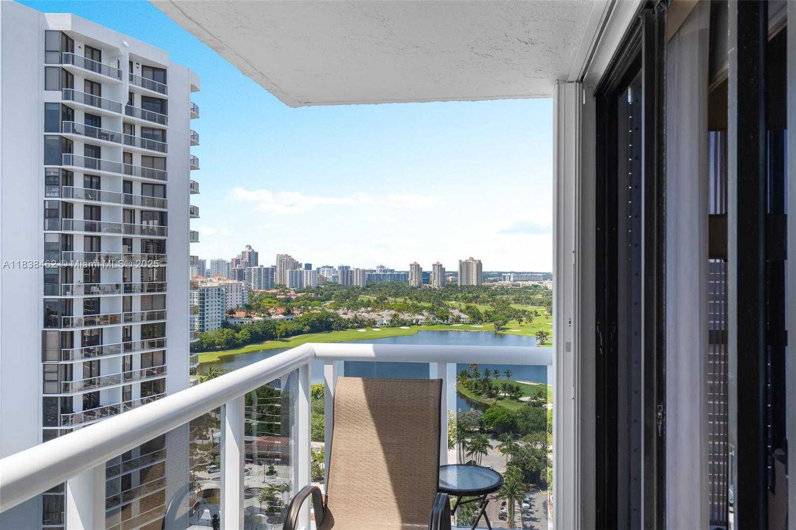 Small Image of 20505 EAST COUNTRY CLUB DR #PH-38, Aventura Number 16