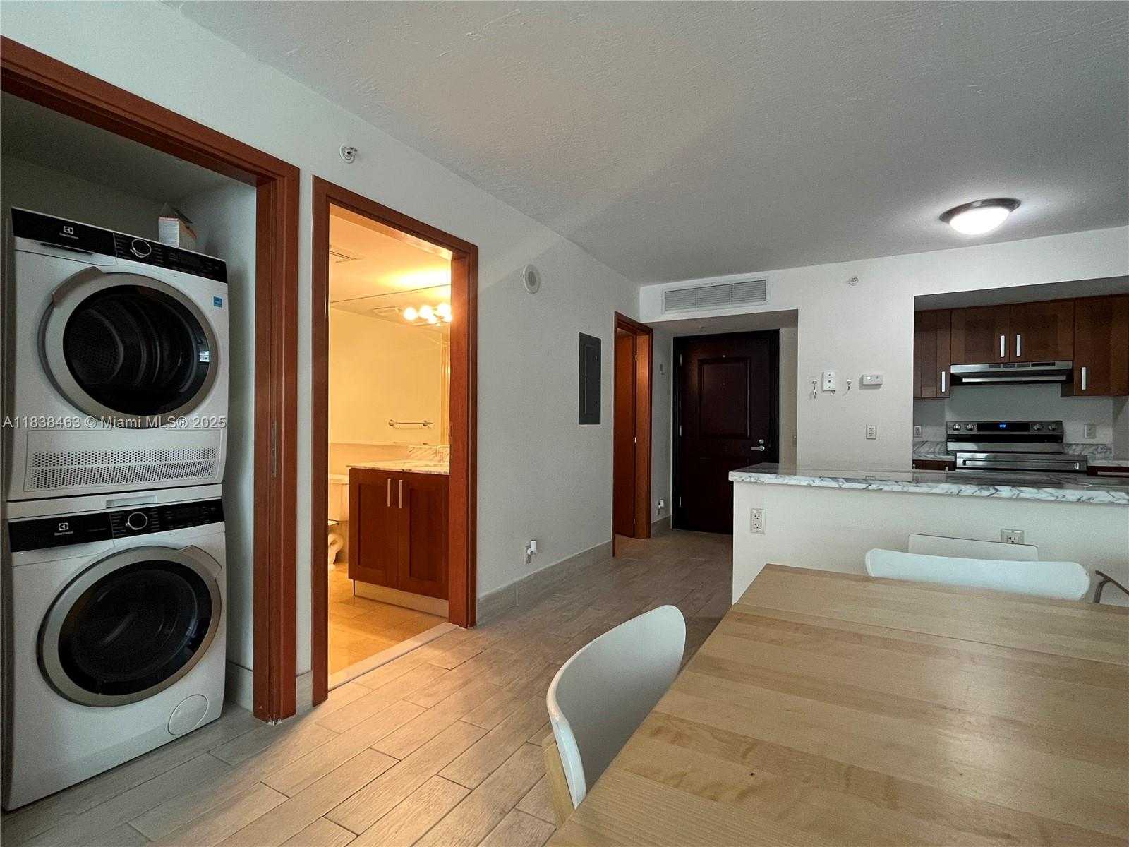 Small Image of 9499 COLLINS AVE #307, Surfside Number 4