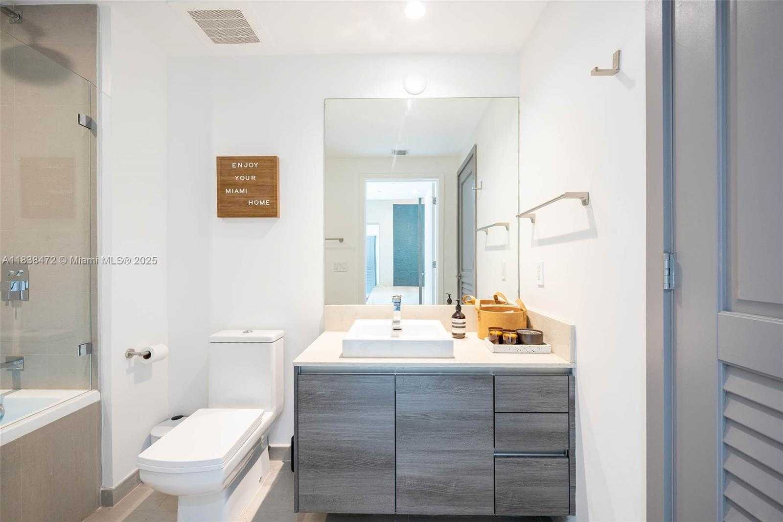 Small Image of 1080 BRICKELL AVE #3805, Miami Number 15