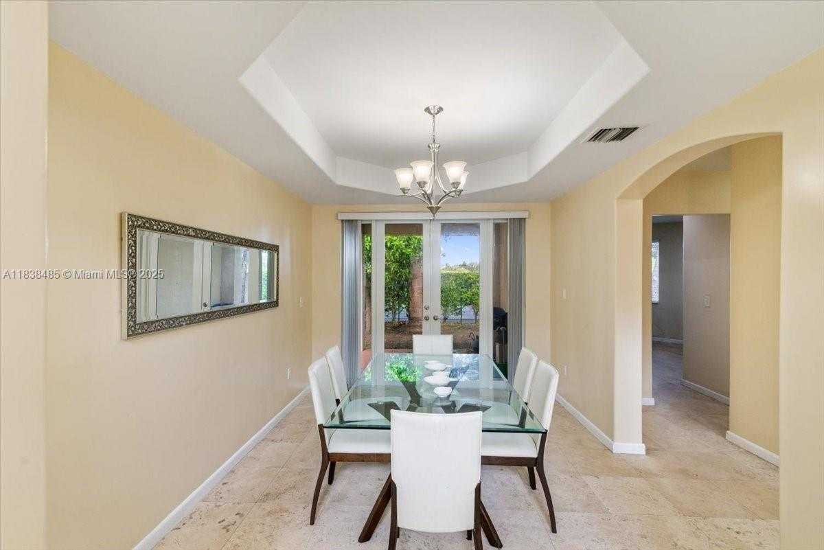 Small Image of 5776 SOUTH WEST 166TH CT, Miami Number 11