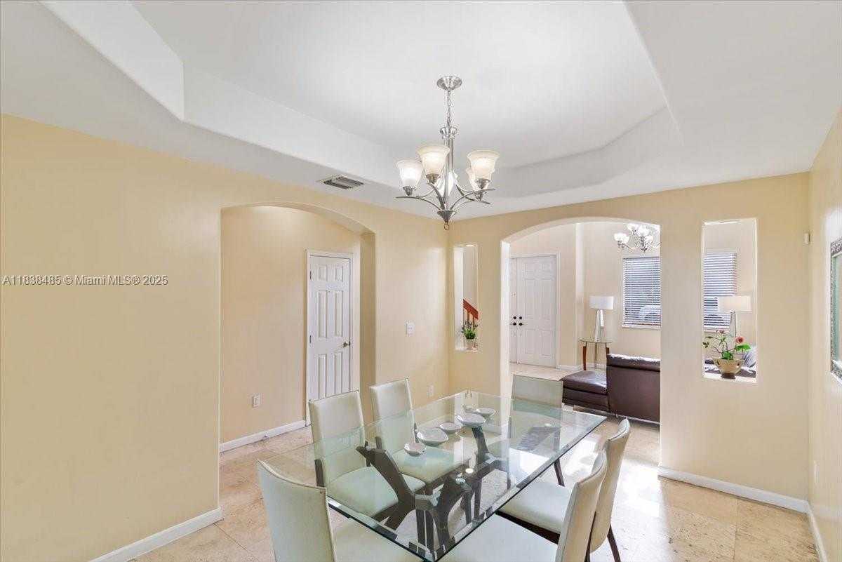 Small Image of 5776 SOUTH WEST 166TH CT, Miami Number 12